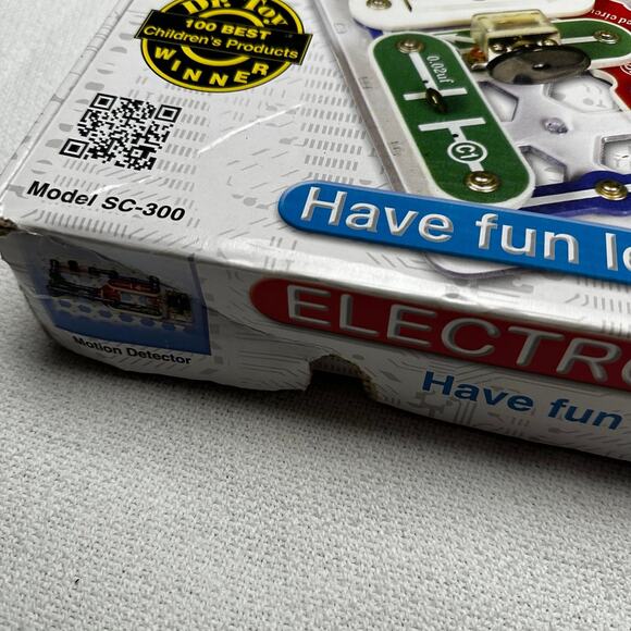 ELENCO ELECTRONICS SNAP CIRCUITS SET model sc-300 - Picture 6 of 8